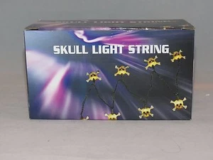 New In Box 10 Skull & Bones Halloween Light String Set - Spooky Halloween Decor - Picture 1 of 4