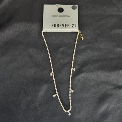 Forever 21 Nuevo con Etiquetas Collar Diamantes de Imitación Corazón Colgante Gargantilla Dorado Delicado Núcleo de Niña Foto 1 de 4