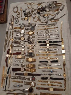 Vintage Large Heavy Seiko Watch Lot All Different Seiko Watchs And Bands - Image 1 of 4