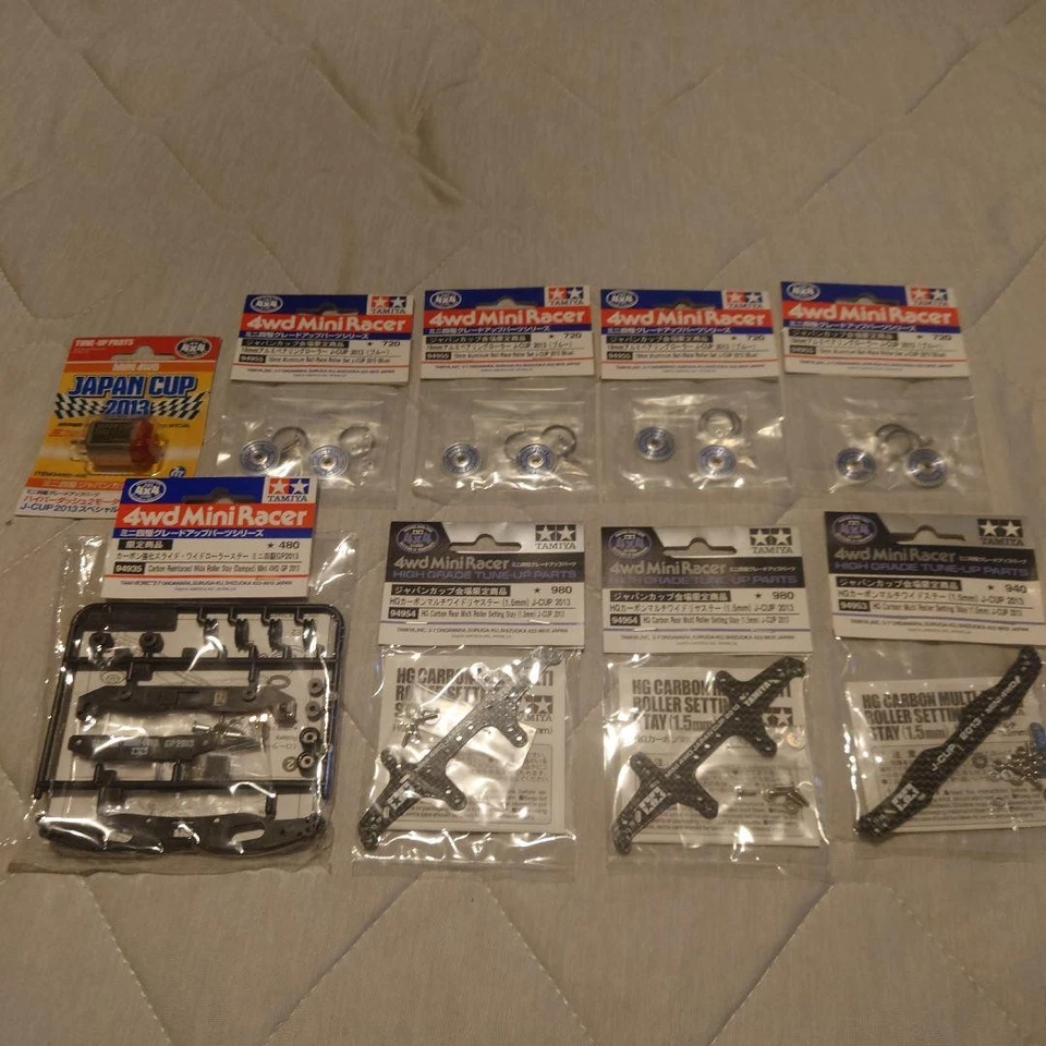 TAMIYA Mini 4WD Aluminio Rodamiento Rodillo Azul HG Carbono Stay Slalom Set - Imagen 1 de 1