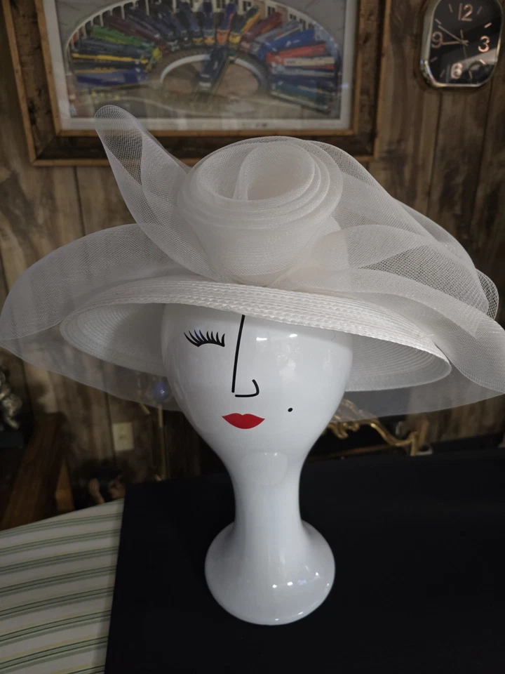 Ladies White Poly Sun Hat w/ Face Net and Rose Bow - Nice Wedding Hat or party - Image 1 of 4