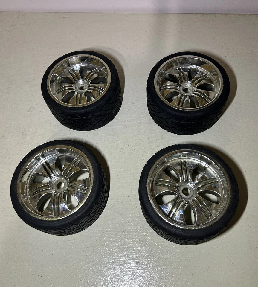 HPI Mounted Phaltline Tire 140X70mm On TREMOR WHEEL  (4) 17mm Rare HTF - Image 1 of 4