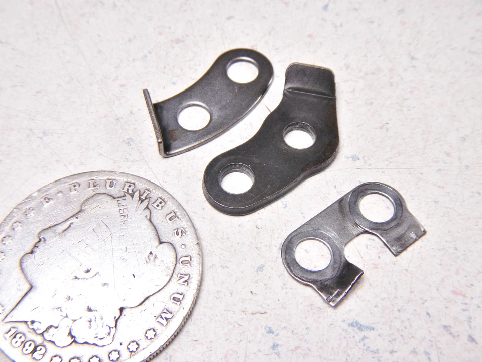 89 SUPORTES DE ROLHA E ARRUELA DE TRAVA YAMAHA XT350 KICKSTART - Imagem 1 de 3