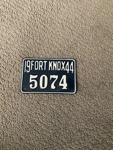 Placa de licencia Fort Knox 1944 rara 5074 - Imagen 1 de 2