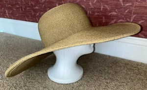 NEW Nine West Women’s Tan Woven Wide Brimmed Sun Hat OSFM or Medium 21.5 in - Picture 1 of 7