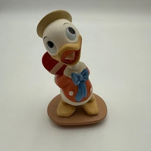 WDCC Dewey “I Got Somethin' For Ya” Disney's Mr. Duck Steps Out Valentine Heart - Picture 1 of 8