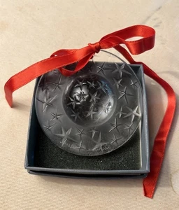 LALIQUE Christmas Ornament STAR GLOBE 1994 Clear Boxed 2.75” Red Ribbon Hanger - Picture 1 of 6