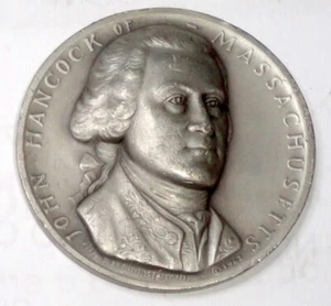 "Medalla de peltre JOHN HANCOCK de Massachusetts 1.25" ~ 1 cara ~ - Imagen 1 de 2