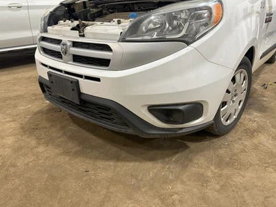 Used Front Bumper Assembly Front fits: 2015 Ram Promaster city w/o fog lamps Fro Foto 1 de 4