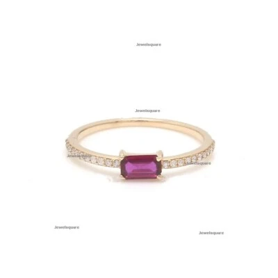 Anillo de boda pila de oro amarillo de 14 k con rubí y diamantes naturales talla esmeralda Foto 1 de 4