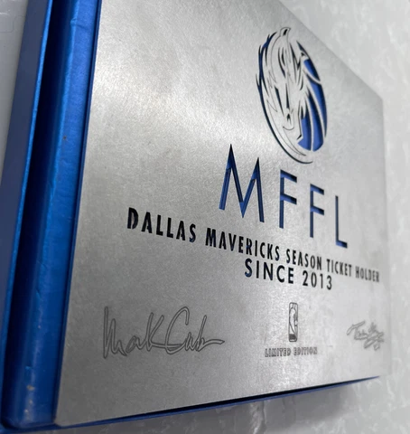 Metal 9X11 DALLAS MAVERICKS Season Ticket Holder Plaque NBA - Rare Collectible Cover