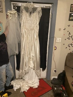 Vestido de novia vintage años 80 Foto 1 de 4