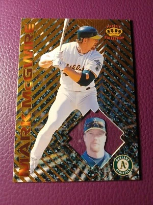 1997 Pacific Crown Collection Prism MARK McGWIRE #59 Oakland Athletics A’s - Imagem 1 de 2