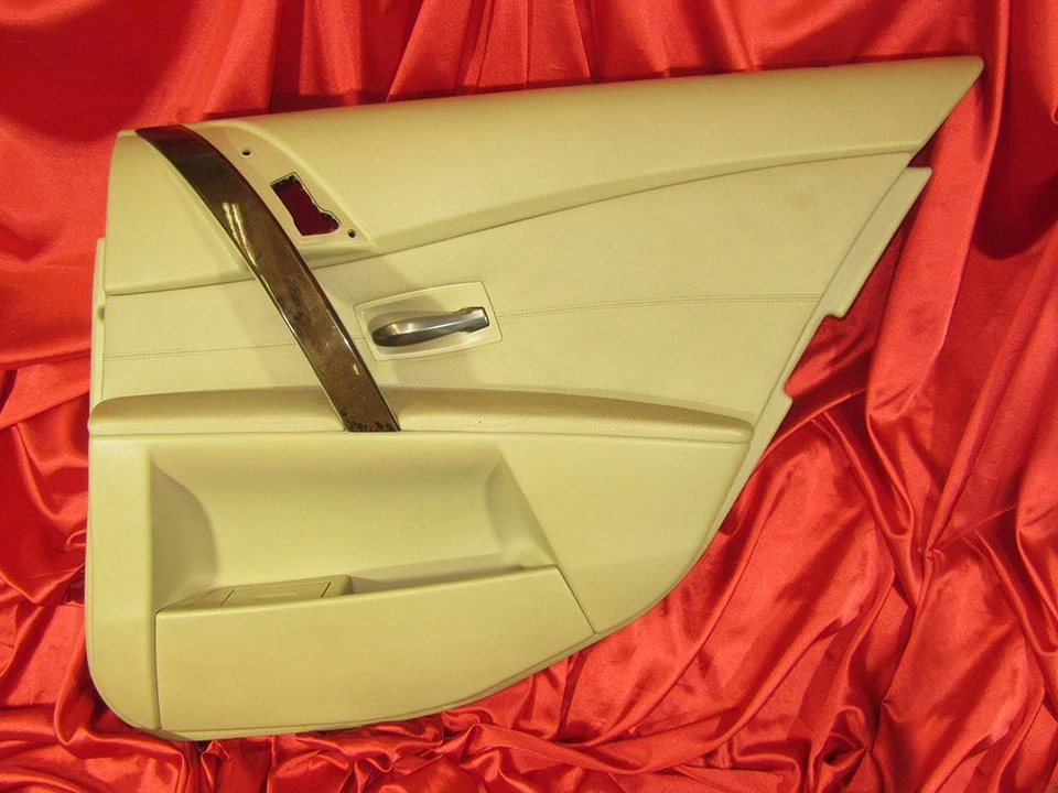 BMW E60 5 Series PORTA TRASEIRA DIREITA PAINEL INTERNO ACABAMENTO COBERTURA CAPA DE COURO BEGE - Imagem 1 de 4