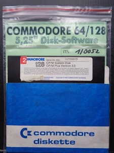 COMMODORE 128 -- COMMODORE 128 CP/M PLUS 3.0 SYSTEM DISK (DISK ITN:#1/0052) - Bild 1 von 3