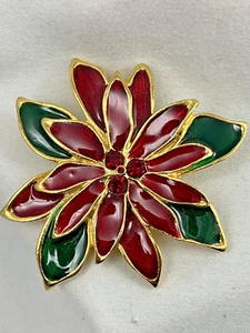 Pin Brooch   Christmas  Winter Poinsettia Flower Red Green Enamel Gold Tone - Picture 1 of 3