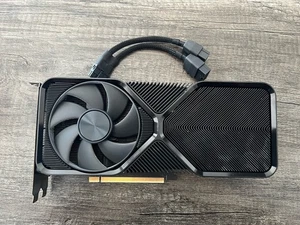 NVIDIA GeForce RTX 4070 Super FE Founders Edition 12GB GDDR6X - Afbeelding 1 van 3