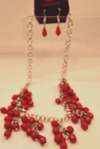 Paparazzi Magnificent Magenta Pink Silver Necklace & Earring Set 36 in NIP - Picture 1 of 4