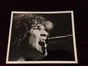 BILLY SQUIER 1984 ORIGINAL TYPE 1 Concert Photo Janet Macoska Hand Print Glossy - Picture 1 of 2