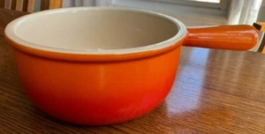 Le Creuset Stoneware French Onion Soup Bowl w/handle Orange Red Flame Stoneware - Picture 1 of 6
