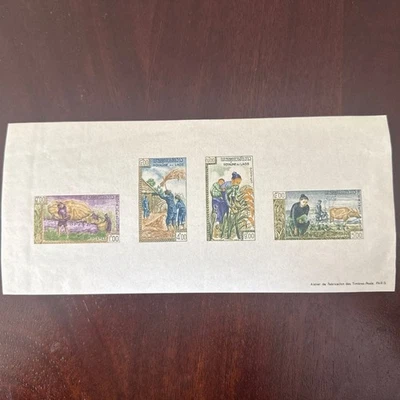 Laos 1963 Souvenier Sheet Mi Block 31 MNH - Image 1 of 2