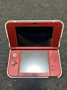 Console Nintendo 3DS LL XL NUOVA - rosso metallizzato include Animal Crossin usata - Foto 1 di 3