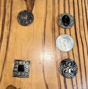 Four Vintage Antique Silver And Black Discs On Silver Tone Button Covers - Picture 1 of 3