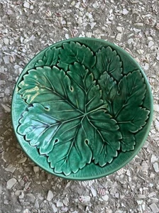 Vintage Wedgwood Etruria Green Grape Leaves Majolica Bowl 6¼" - Picture 1 of 7