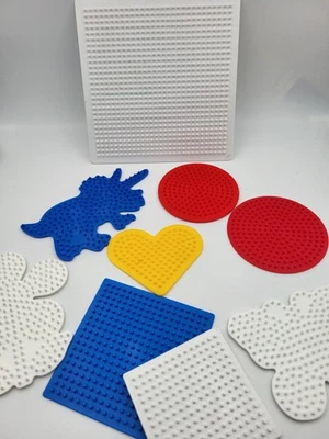 Schablonen ☆ Bügelperlen ☆ 9 Stück ☆ Dino ☆ Herz ☆ Blume ☆ Schmetterling - Bild 1 von 3