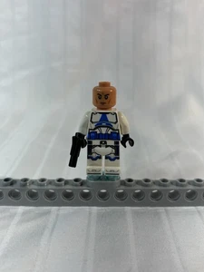 LEGO Star Wars 501st Legion Clone Trooper Minifigure - Picture 1 of 4