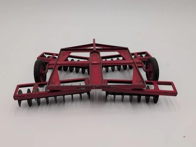 1/16 Ertl Farm Toy Massey Ferguson Red Wheel Disk - Image 1 of 4