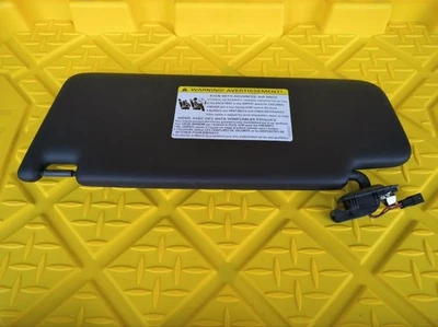 Parasol delantero derecho Audi S5 2018 3,0T Premium Plus OEM - 8W0857552 Foto 1 de 4