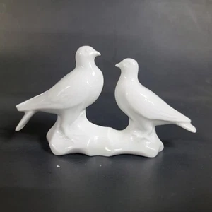 Haviland France Limoges White Doves 6"L x 3-1/2"H Figurine Birds Bird  - Picture 1 of 7