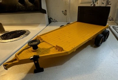 ERTL Transport Trailer With Winch Jack Ramp 1:16 Die Cast Collectible! - Image 1 of 4