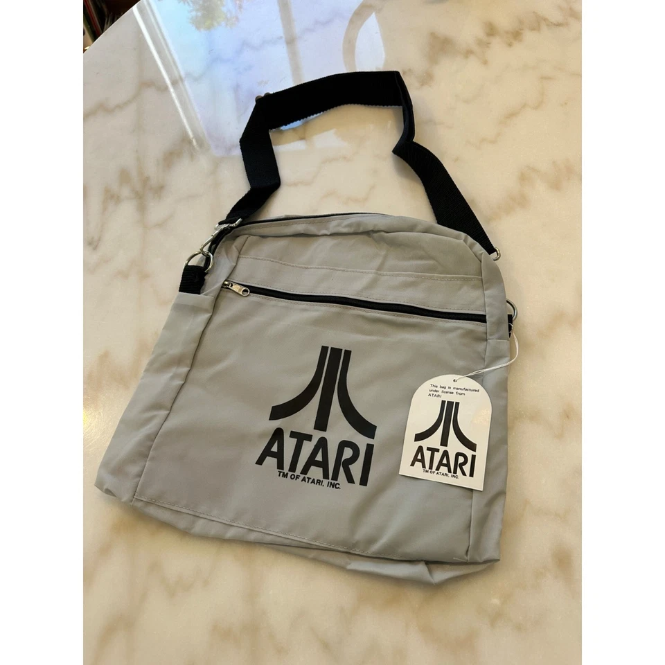 Vintage Atari Crossbody Bag - Deadstock, Mint Condition Foto 1 de 4