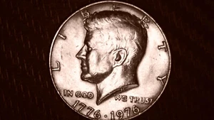 1976 Bicentennial Kennedy Half Dollar - Picture 1 of 2