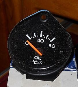 NOS 1984-85 Chevrolet S10 Oil Pressure Gauge 