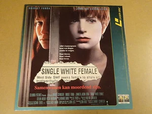 LASERDISC PAL / SINGLE WHITE FEMALE ( BRIDGET FONDA, JENNIFER JASON LEIGH ) - Imagen 1 de 2