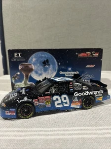 Kevin Harvick #29 GM Goodwrench E.T. 2002 Monte Carlo ACTION RACING 1/24 Diecast - Picture 1 of 12