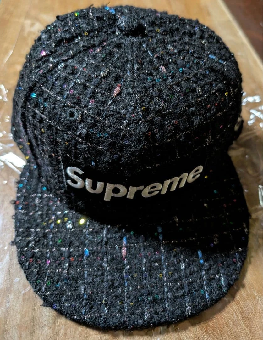 帽子 supreme boucle box logo new era 7 3/8 Supreme Bouclé Box Logo New Era (FW25) - $68