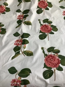 Vintage Cotton Roses Fabric Remnant  - Picture 1 of 8