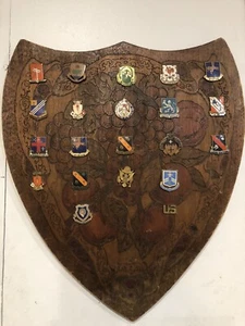 Vintage Foreign Medal Hat Pins? Military Display On The Flemish Art Co Shield - Picture 1 of 6