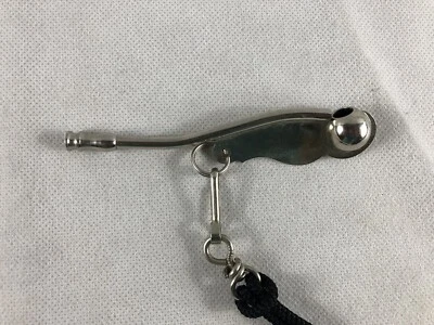 Silbato mate de contramaestre, hecho en Alemania Foto 1 de 4