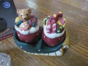 Warren Kimble Christmas "Home for the Holidays" Salt & Pepper Shakers Sleigh❤️ - Picture 1 of 6