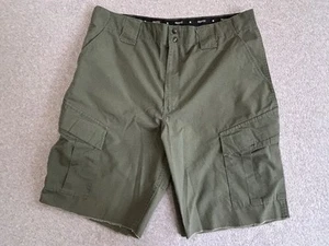 Cargo Shorts Mens 38 Green Ripstop Cut Off Gusset Military Workwear Skater Y2K - Picture 1 of 10