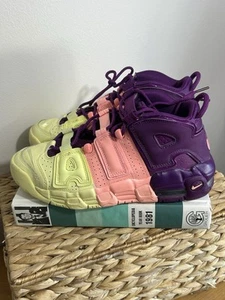 Nike Air More Uptempo "Lucky Charms" GS 7Y giallo/rosa/viola AV8237‐800 - Foto 1 di 6