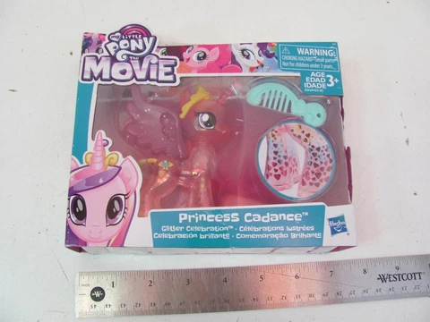 My Little Pony PRINCESS CADANCE Glitter Celebration Figure Cover