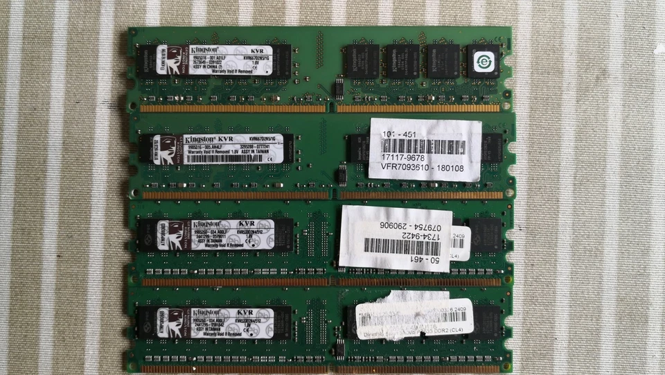 Memoria Ram kingston kvr667d2n5 1g 4 modulos 4 x 1gb - Imagen 1 de 1