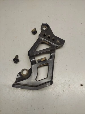 Protector de cadena y pernos de montaje Yamaha Raptor 350 2004-2013 Foto 1 de 4