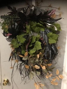 GrandinRoad Spider Grove Wreath 26" Diameter New Halloween Wreath - Picture 1 of 6
